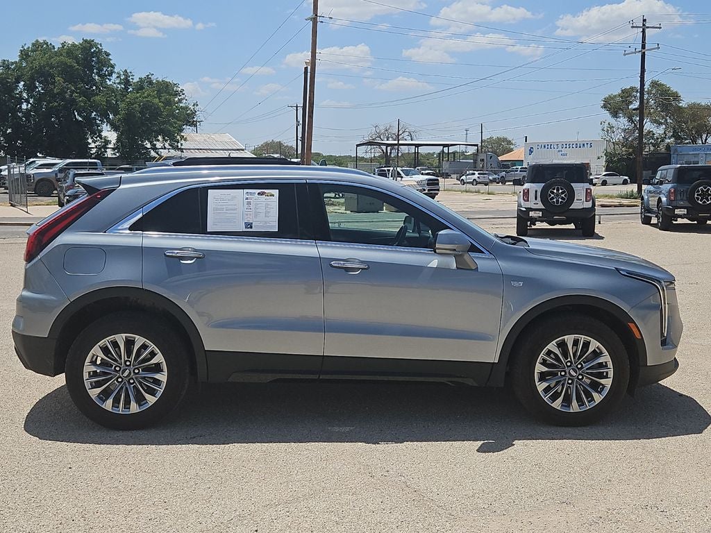 2024 Cadillac XT4 Premium Luxury