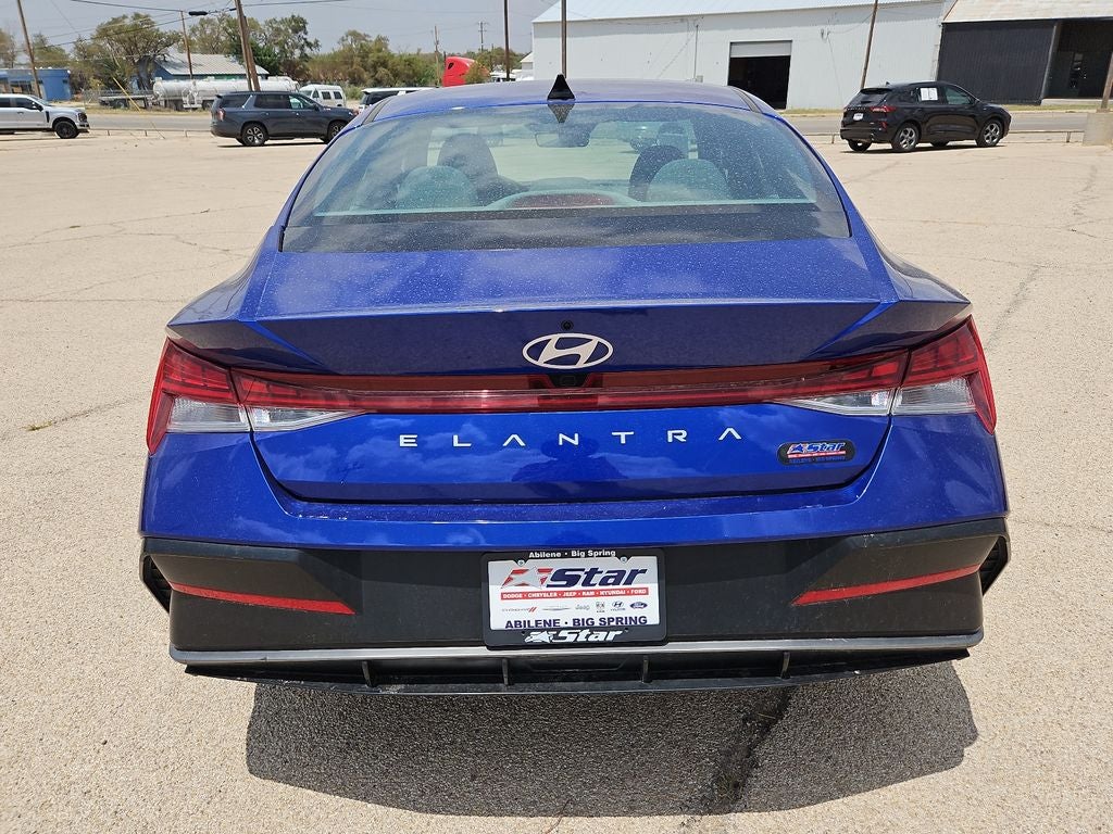 2025 Hyundai Elantra SEL Convenience