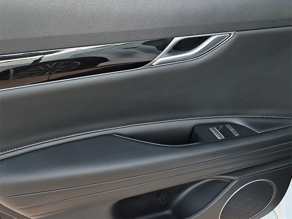 2023 Genesis G80 2.5T