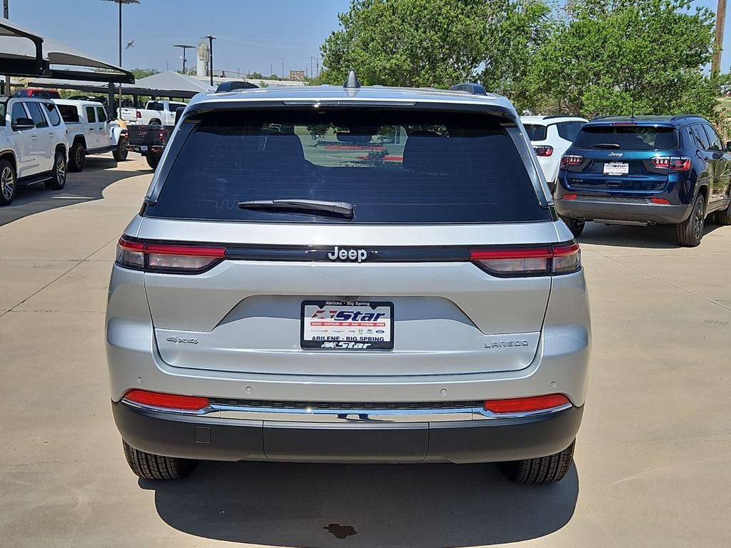 2026 Jeep Grand Cherokee Laredo