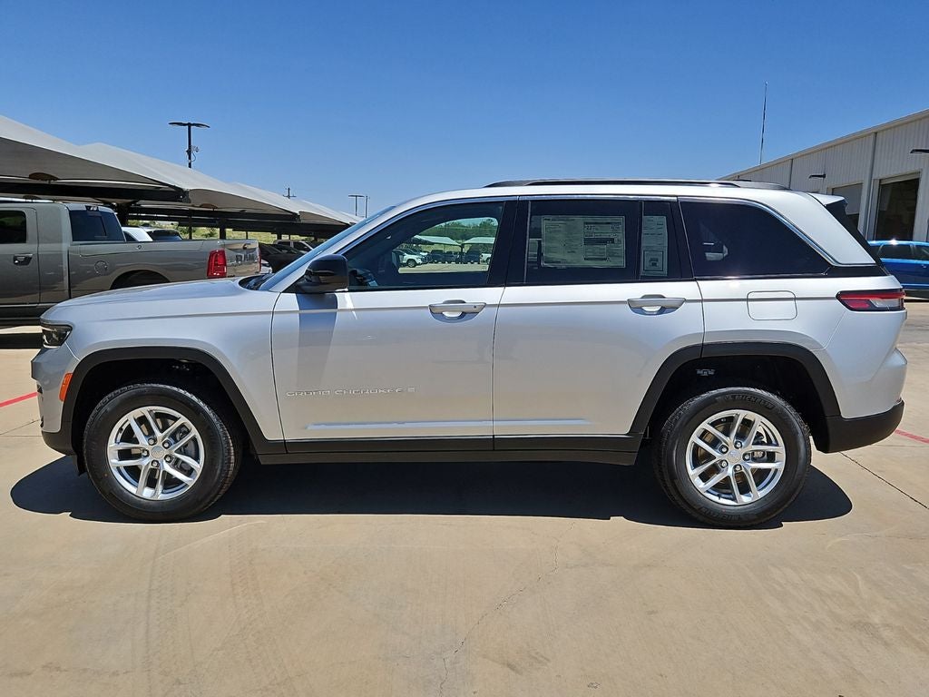 2026 Jeep Grand Cherokee Laredo