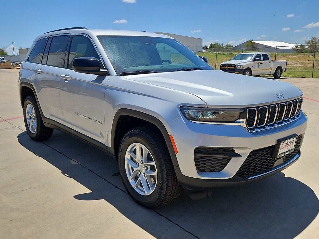 2026 Jeep Grand Cherokee Laredo