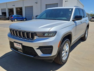 2026 Jeep Grand Cherokee Laredo