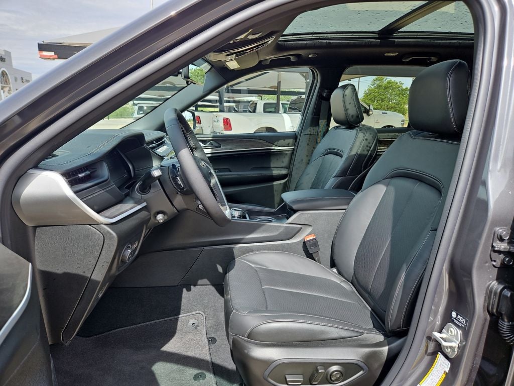 2026 Jeep Grand Cherokee Limited Reserve