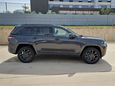 2026 Jeep Grand Cherokee Limited Reserve