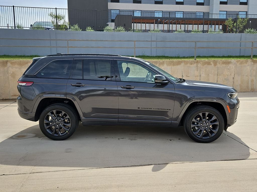 2026 Jeep Grand Cherokee Limited Reserve