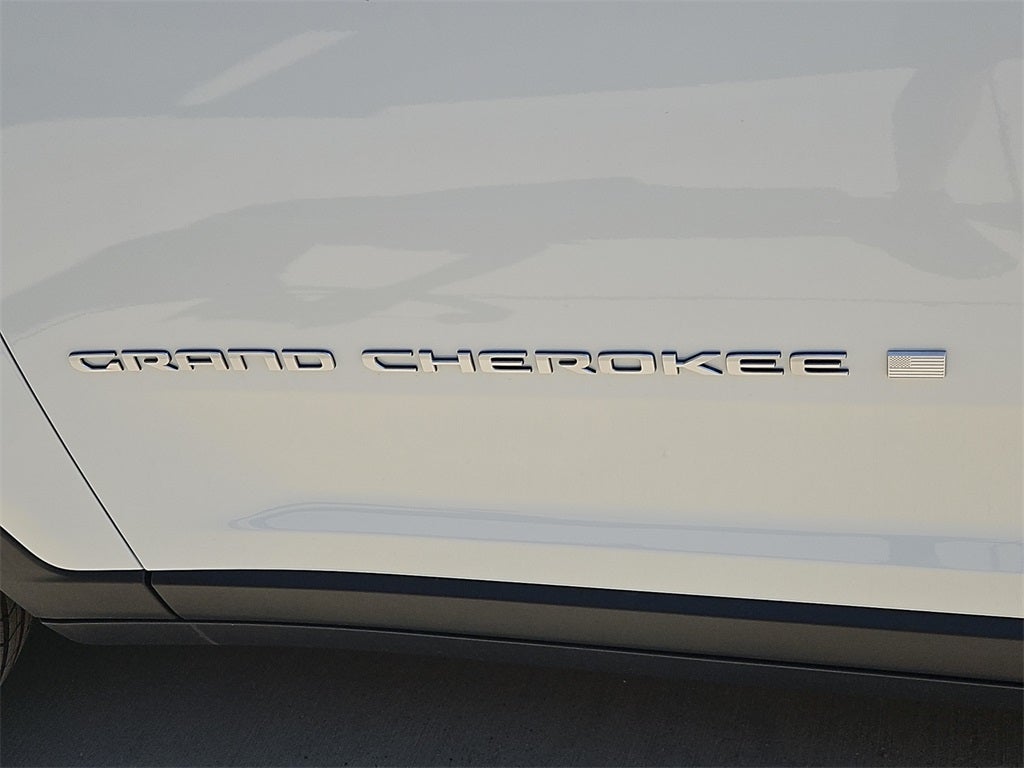 2025 Jeep Grand Cherokee L Laredo