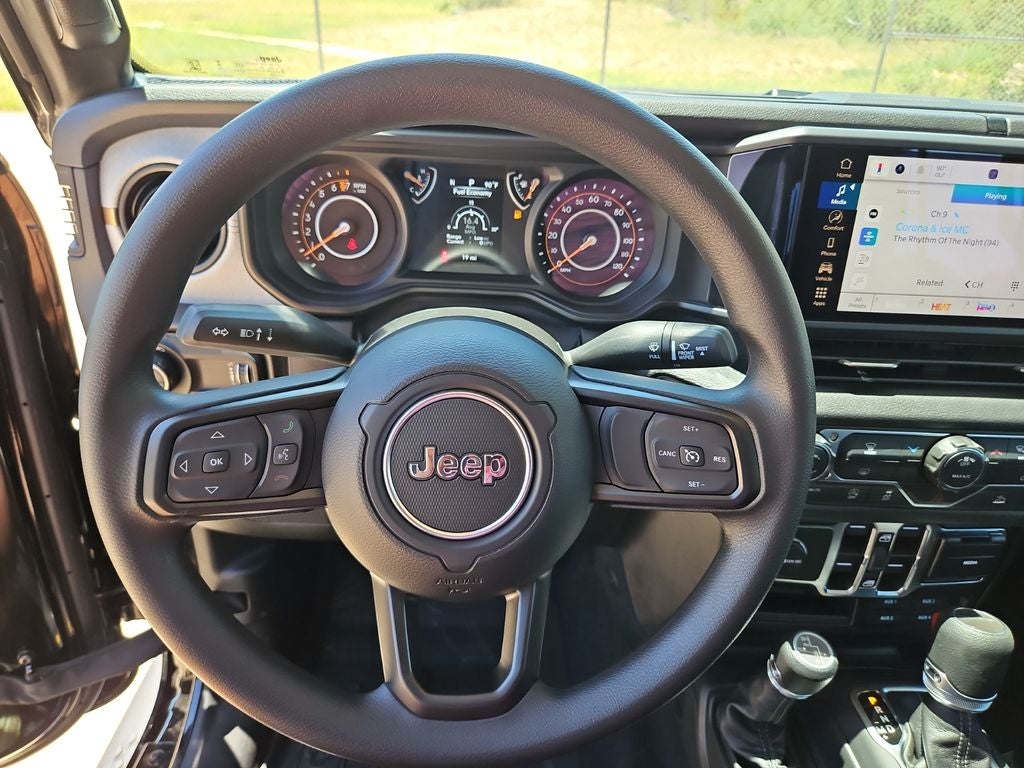 2026 Jeep Gladiator Sport