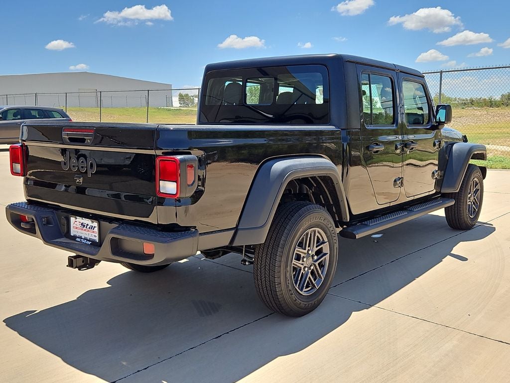 2026 Jeep Gladiator Sport