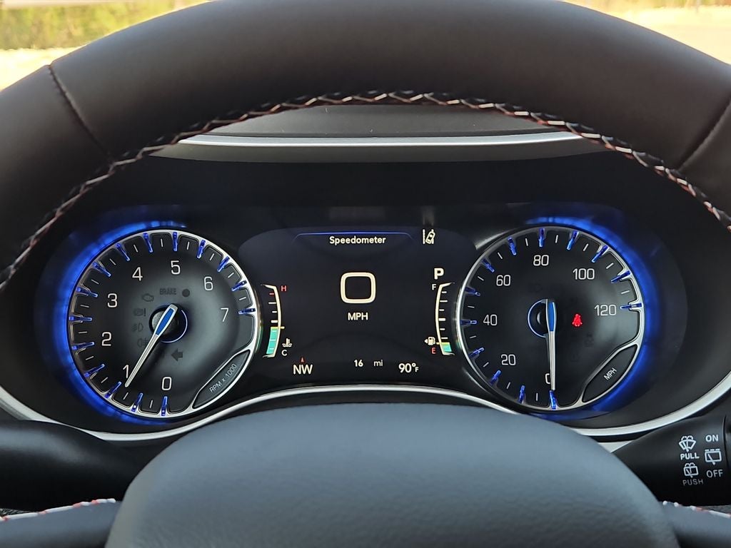 2027 Chrysler Pacifica Select