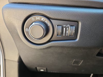 2027 Chrysler Pacifica LX
