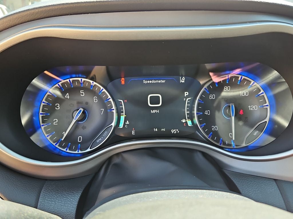 2027 Chrysler Pacifica LX