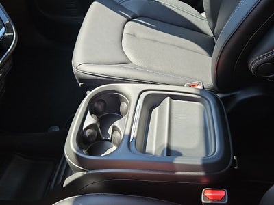 2027 Chrysler Pacifica LX