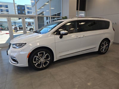 2026 Chrysler Pacifica Pinnacle