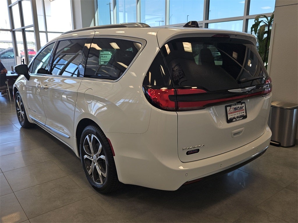 2026 Chrysler Pacifica Pinnacle