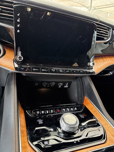 2022 Jeep Grand Wagoneer Series III