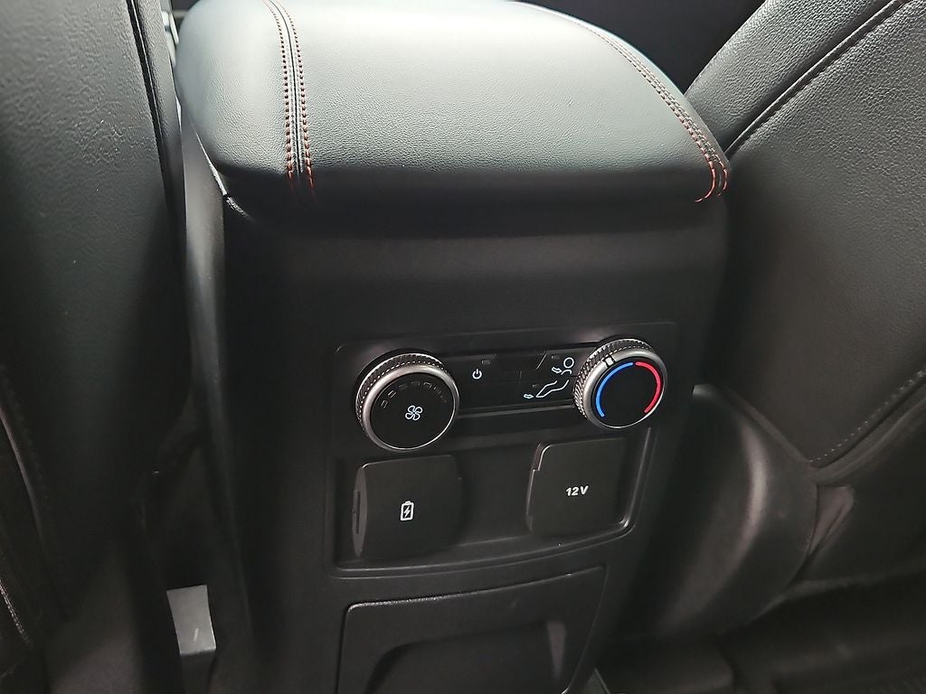 2024 Ford Explorer ST-Line
