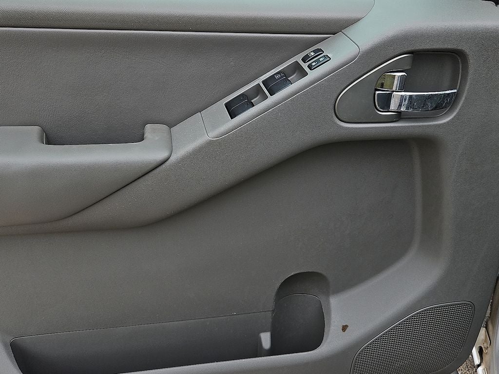 2011 Nissan Frontier SL